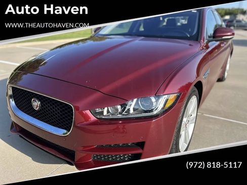 Used 2017 Jaguar XE Premium RWD image 1