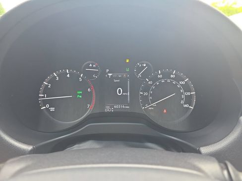 Used 2021 Lexus GX 460 Luxury w/ Accessory Package AWD/4WD image 23