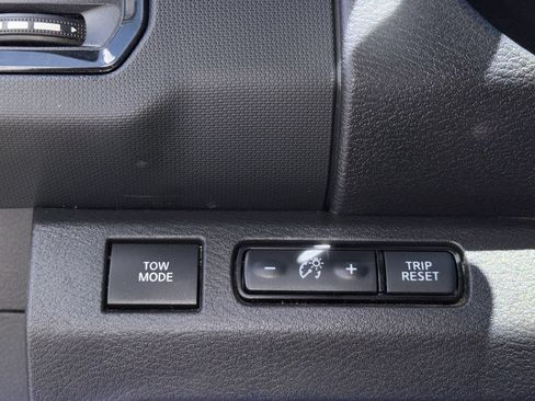 Used 2024 Nissan Frontier Pro-X w/ Pro Convenience Package RWD image 12