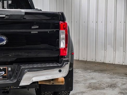 Used 2017 Ford F350 Lariat w/ Lariat Ultimate Package image 52