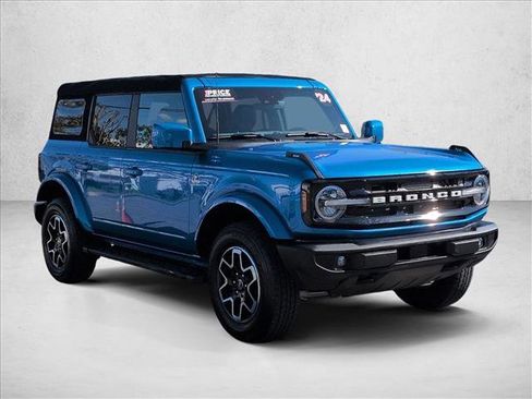 Used 2024 Ford Bronco Outer Banks image 3