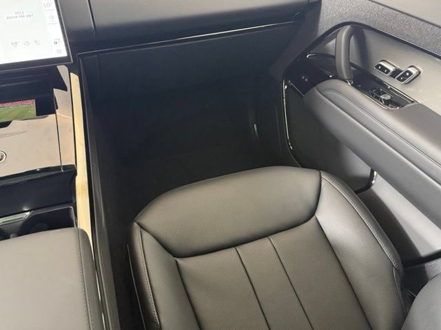 New 2026 Land Rover Range Rover Sport SE AWD/4WD image 23