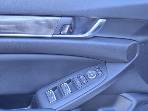 Used 2022 Honda Accord Sport image 36