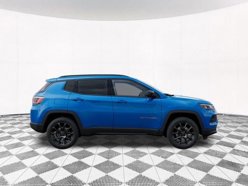 New 2026 Jeep Compass Latitude image 29