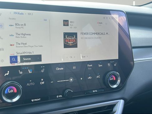 Used 2024 Lexus RX 500h F Sport w/ Convenience Package AWD/4WD image 27