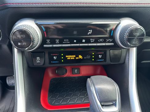 Used 2021 Toyota RAV4 TRD Off-Road w/ TRD Off-Road Weather Package AWD/4WD image 18