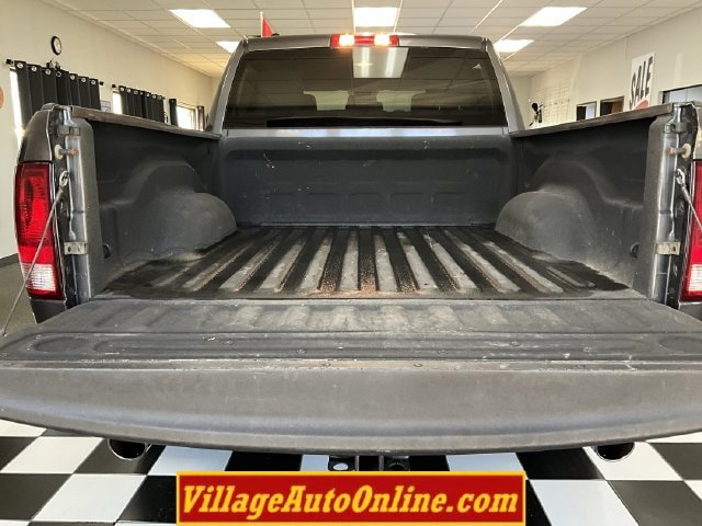 Used 2014 RAM 1500 Express AWD/4WD image 31