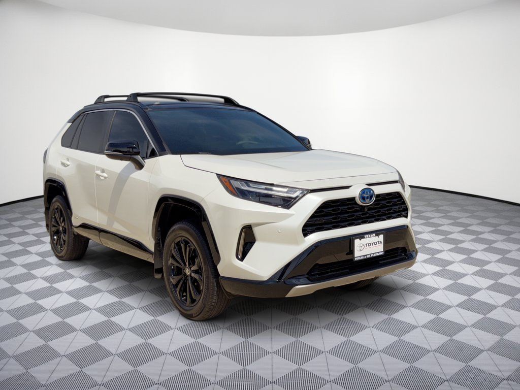 Used 2024 Toyota RAV4 XSE w/ Advanced Technology Package AWD/4WD image 7