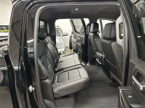Used 2019 Chevrolet Silverado 1500 LT Trail Boss AWD/4WD image 18