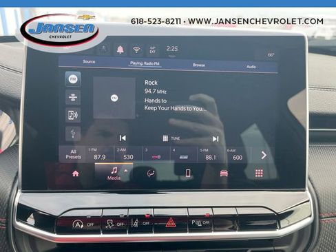 Used 2025 Jeep Compass Trailhawk AWD/4WD image 13