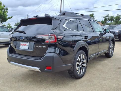 New 2025 Subaru Outback Limited image 4