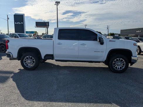 Used 2024 Chevrolet Silverado 2500 LTZ w/ LTZ Convenience Package AWD/4WD image 3