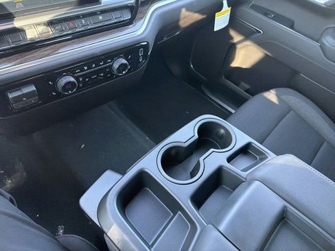 New 2026 Chevrolet Silverado 1500 LT image 19