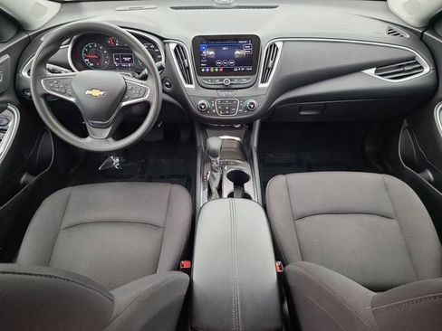 Used 2025 Chevrolet Malibu LT image 17