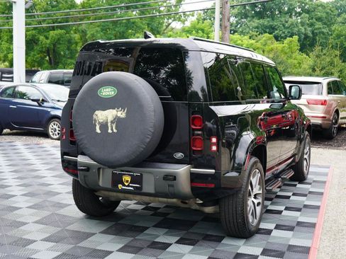 Used 2021 Land Rover Defender 110 X-Dynamic SE AWD/4WD image 12