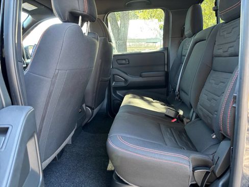 Used 2026 Nissan Frontier PRO-4X AWD/4WD image 25