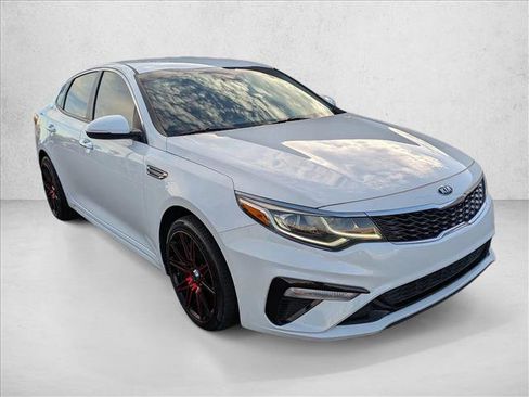 Used 2019 Kia Optima LX image 3