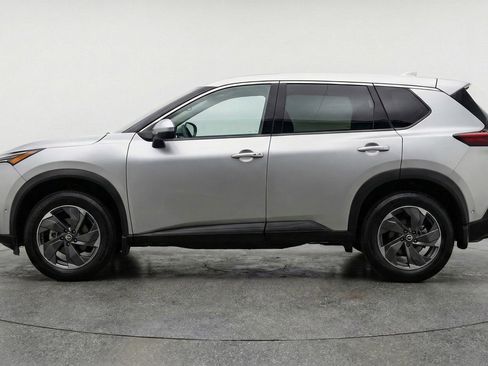 Used 2025 Nissan Rogue SV AWD/4WD image 5