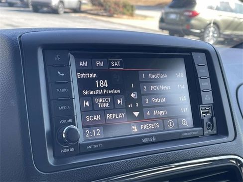 Used 2019 Dodge Grand Caravan SXT image 23