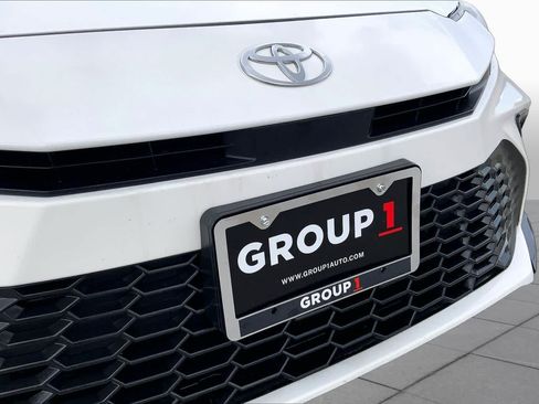 Used 2025 Toyota Camry SE FWD image 29