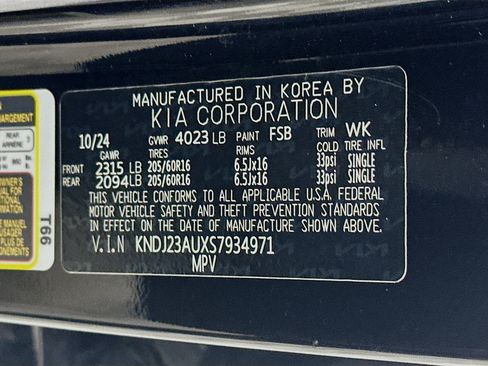 Used 2025 Kia Soul LX w/ LX Technology Package image 12