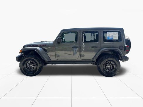 Used 2022 Jeep Wrangler Unlimited Rubicon w/ Xtreme Recon 35" Tire Package AWD/4WD image 4