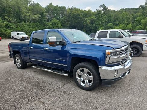 Used 2018 Chevrolet Silverado 1500 LTZ w/ LTZ Plus Package AWD/4WD image 4