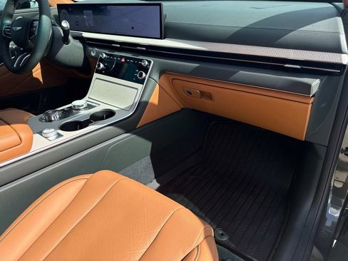 New 2026 Genesis GV80 2.5T Advanced image 17