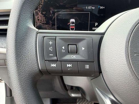 Certified 2025 Nissan Kicks SV image 19