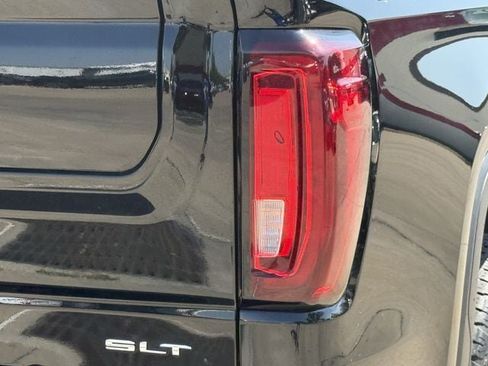 Used 2023 GMC Sierra 1500 SLT AWD/4WD image 6