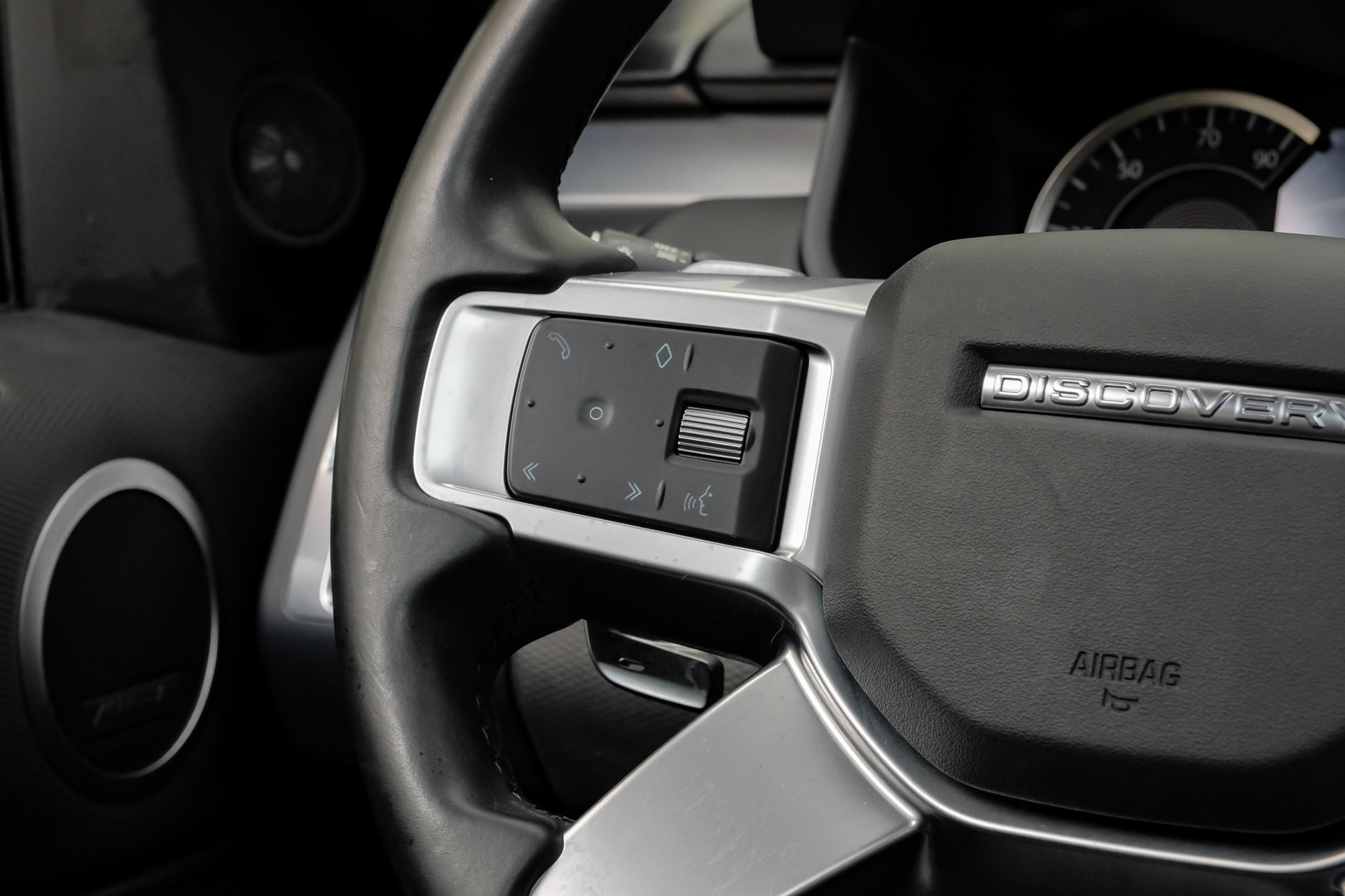 Used 2023 Land Rover Discovery S R-Dynamic AWD/4WD image 21