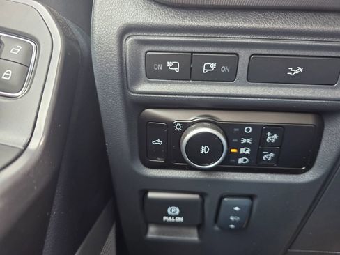 Used 2024 Ford F150 Lariat AWD/4WD image 37