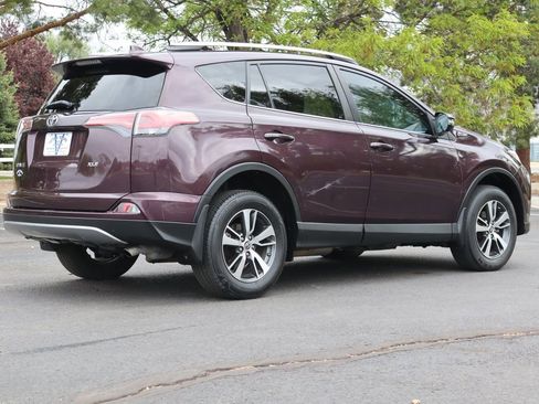 Used 2018 Toyota RAV4 XLE w/ Plus Extra Value Package FWD image 5