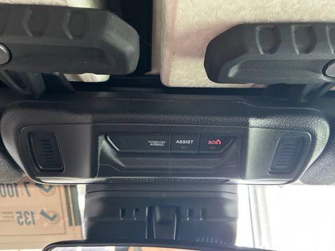 Used 2024 Jeep Wrangler Unlimited Sahara AWD/4WD image 29