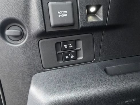 Used 2025 Lexus LX 700h Overtrail AWD/4WD image 15