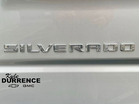 Used 2020 Chevrolet Silverado 1500 Custom w/ Custom Value Package image 15