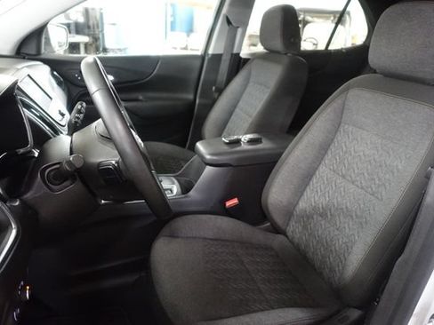 Used 2023 Chevrolet Equinox LT FWD image 11