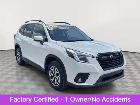 Certified 2023 Subaru Forester Premium AWD/4WD image 1