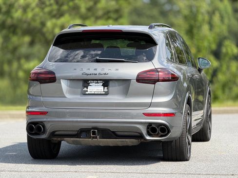 Used 2016 Porsche Cayenne Turbo AWD/4WD image 7