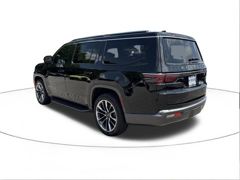 Used 2022 Jeep Wagoneer Series II w/ Premium Group I RWD image 5