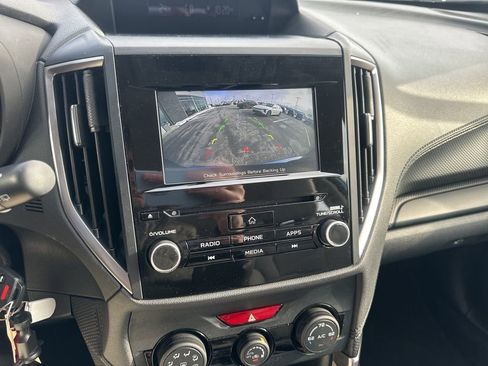 Used 2022 Subaru Forester Base image 16