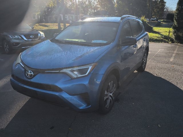 Used 2016 Toyota RAV4 LE AWD/4WD image 3