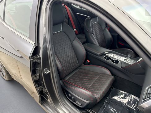 Used 2023 Genesis G70 3.3T w/ Sport Prestige Package image 16