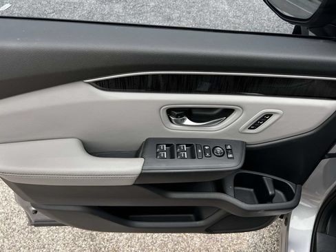 Used 2023 Honda Pilot Elite image 17