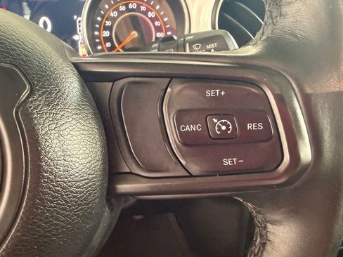 Used 2021 Jeep Wrangler Unlimited Sport AWD/4WD image 32