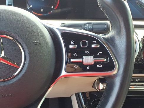 Used 2022 Mercedes-Benz A 220 4MATIC image 18