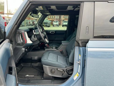 Used 2025 Ford Bronco Heritage Edition image 13