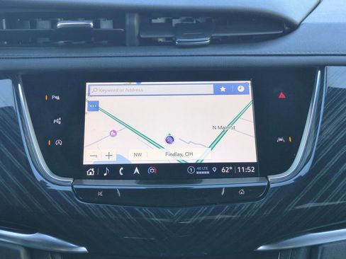 Used 2024 Cadillac XT6 Premium Luxury w/ Technology Package image 15