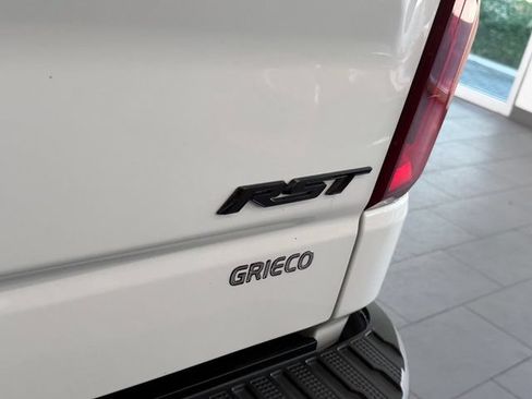 Used 2021 Chevrolet Silverado 1500 RST w/ Safety Package AWD/4WD image 17