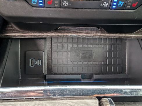 Used 2021 Ford Expedition Max Limited AWD/4WD image 37